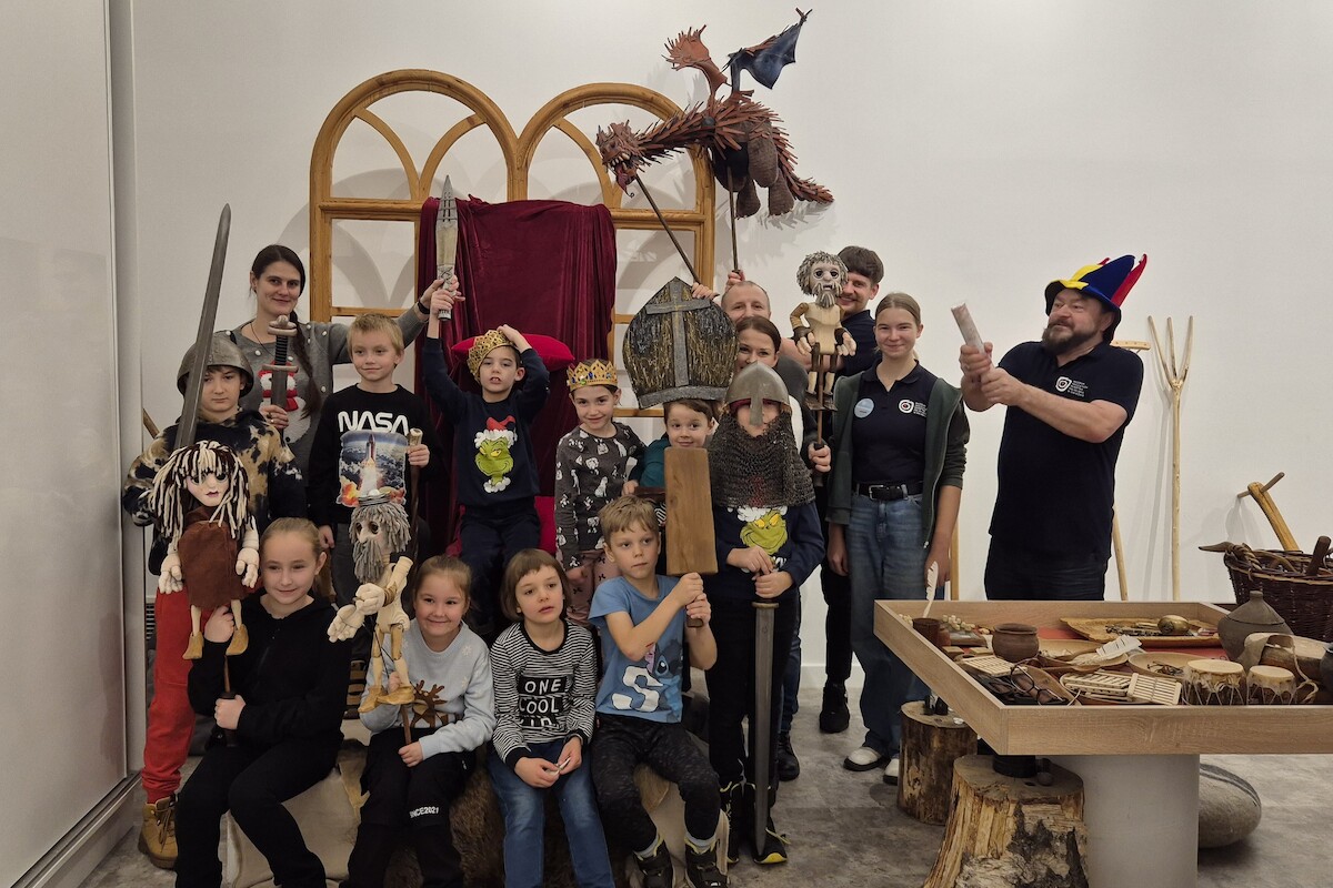 Aktualności - Jak wyglądał teatr we wczesnym średniowieczu?